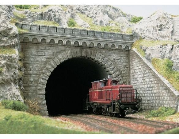 BUSCH 7023 FRONTALE DOPPIO CON MURATE  HO Modellino