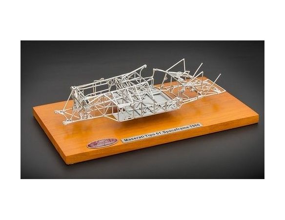 CMC CMC122 MASERATI BIRDCAGE SPACE FRAME C/BASE IN LEGNO 1:18 Modellino