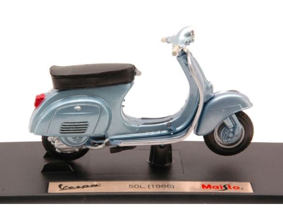 Maisto MI4333B VESPA 50L 1966 LIGHT BLUE METALLIC 1:18 Modellino