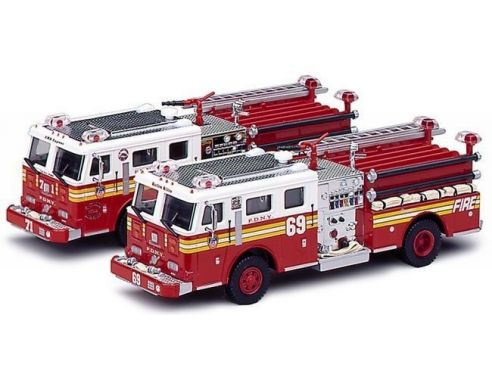 Code3 COD12208 FIRE RESCUE NEW YORK 1:64 Pz.2 Modellino