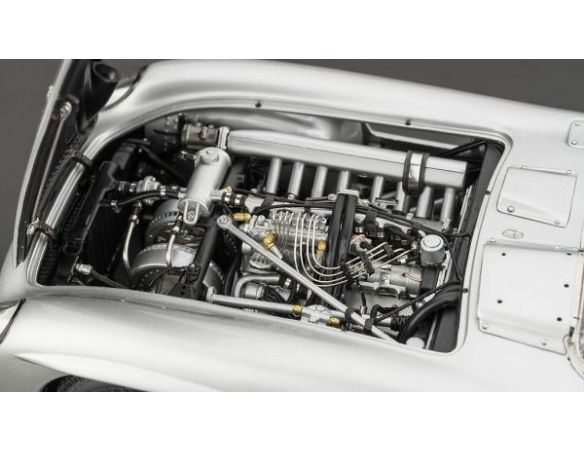 CMC M119 MERCEDES BENZ 300 SLR MILLE MIGLIA 1955 n.704 HERRMANN Modellino