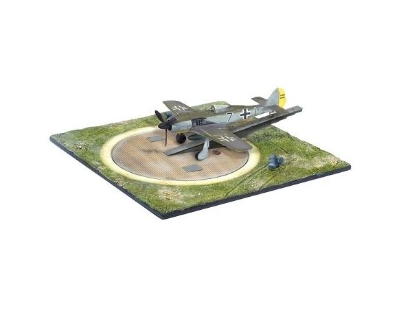 DRAGON WARBIRDS 50303 FW 190 A-3 BLACK 7 STEFFELKAPITAN 8./JG 26 WITH COMPASS PLATFORM Modellino