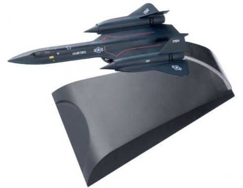DRAGON WARBIRDS 56263 SR-71 A BLACKBIRD Modellino