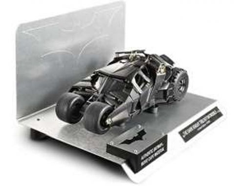 Mattel BCJ99 BATMOBILE TAMBLER ALUMINIUM BASE1/18 Modellino