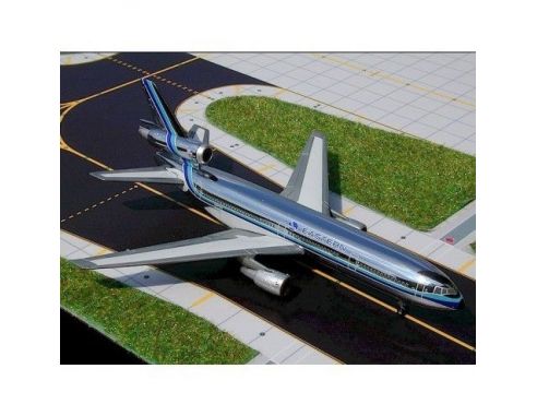 Schuco 3557431 DC-10-30 EASTERN 1/400 Modellino