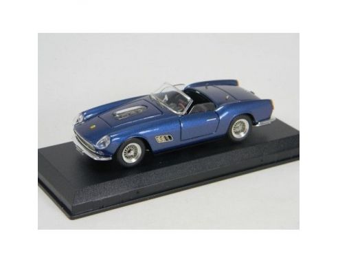 U.A.N. 017 F.CALIFORNIA COFANO TRASFORM. 1/43 Modellino