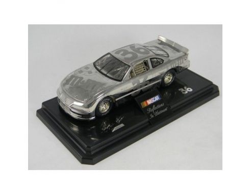 U.A.N. 92524 CHEVROLET PONTIAC PLATINIUM 1/24 Modellino