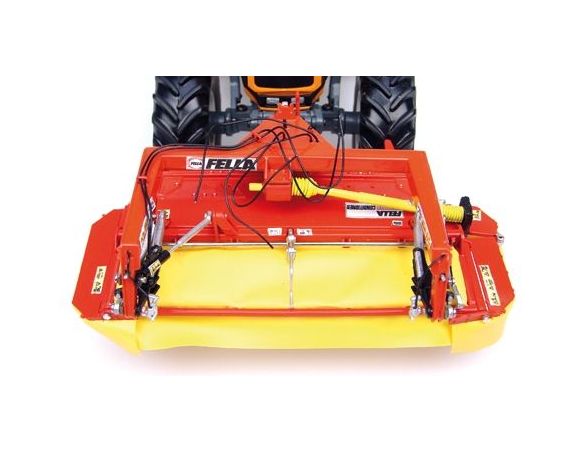Universal Hobbies UH2583 FALCIATRICE FRONTALE FELLA SM 310 1:32 Modellino