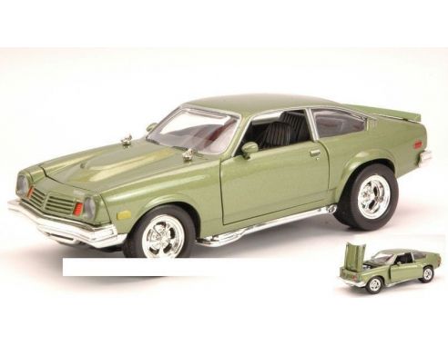Motormax MTM73311GR CHEVROLET VEGA 1974 GREEN 1:24 Modellino
