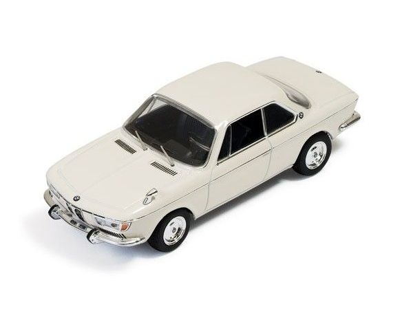 Ixo model CLC257 BMW 2000 CS 1966 LIGHT BEIGE 1:43 Modellino