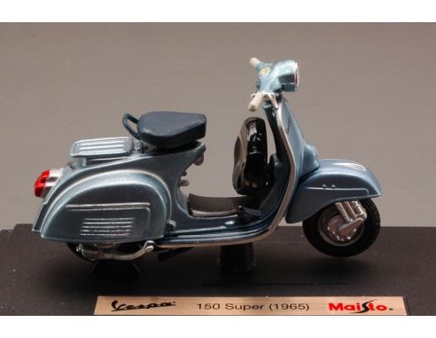 Maisto MI5084B VESPA 150 SUPER 1965 LIGHT BLUE METALLIC 1:18 Modellino