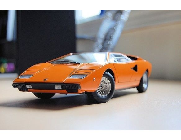 Auto Art / Gateway AA74647 LAMBORGHINI COUNTACH LP400 1970 ORANGE 1:18 Modellino