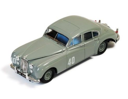 Ixo model RAC238 JAGUAR MKVII N.40 WINNER SILVERSTONE TOURING CAR 1953 S.MOSS 1:43 Modellino