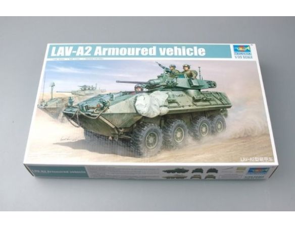 TRUMPETER 01521 LAV-A2 8x8 ARMOURED VEHICLE Modellino