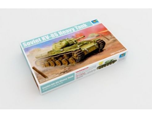 TRUMPETER 01572 SOVIET KV-8S HEAVY TANK Modellino