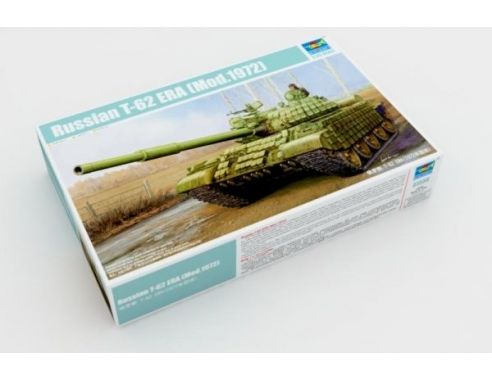 TRUMPETER 01556 RUSSIAN T-62 ERA MOD. 1972 Modellino