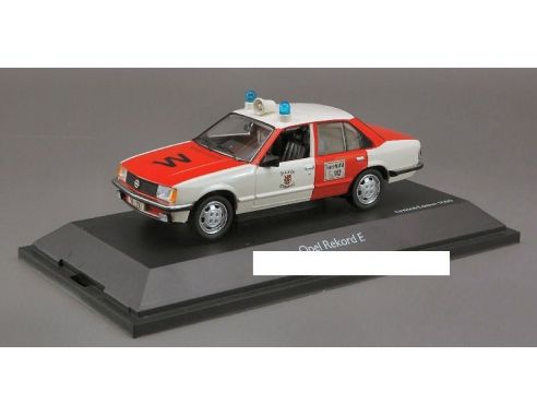 Schuco SH3426 OPEL REKORD E FIRE ENG.1:43 Modellino