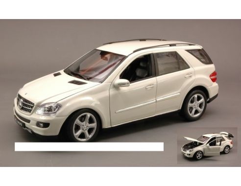 Welly WE0306 MERCEDES ML 350 2006 CREAM 1:18 Modellino