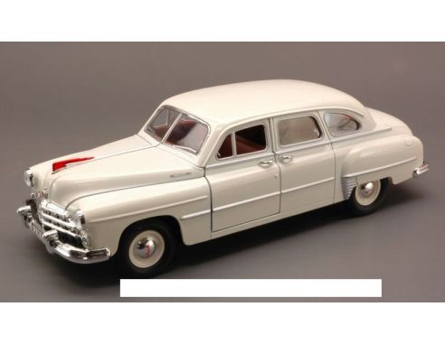 Yat Ming YM24212W GAZ 12 (ZIM) 1950 WHITE 1:24 Modellino