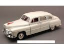 Yat Ming YM24212W GAZ 12 (ZIM) 1950 WHITE 1:24 Modellino