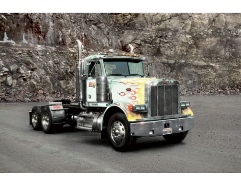 Italeri IT3894 CLASSIC PETERBILT 378-119 KIT 1:24 Modellino