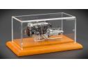 CMC M133 MOTORE ASTON MARTIN DB4 GT 1961 CON VETRINA E BASE IN LEGNO Modellino