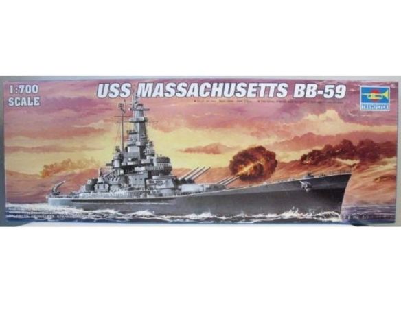 TRUMPETER 05761 USS MASSACHUSSETTS BB-59 Modellino