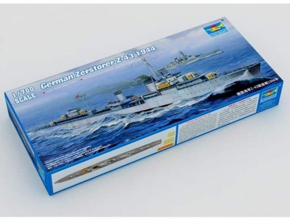 TRUMPETER 05790 GERMAN ZERSTORSER Z-28 1945 Modellino