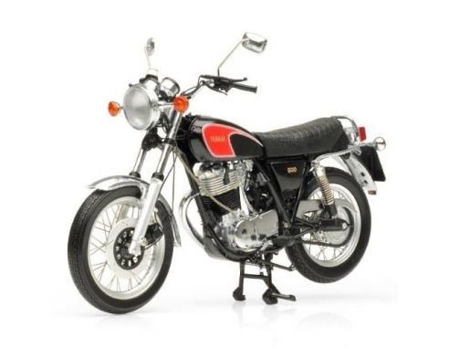 Schuco 6650 YAMAHA SR 500 BLACK-RED 1/10 Modellino