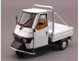 New Ray NY68035W APE PIAGGIO CROSS 50 WHITE 1:18 Modellino
