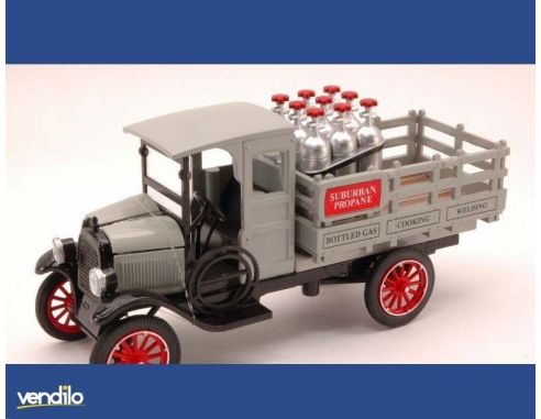 New Ray NYSS55023 CHEVY SERIES D 1-TON TRUCK SUBURBAN PROPANE 1:32 Modellino