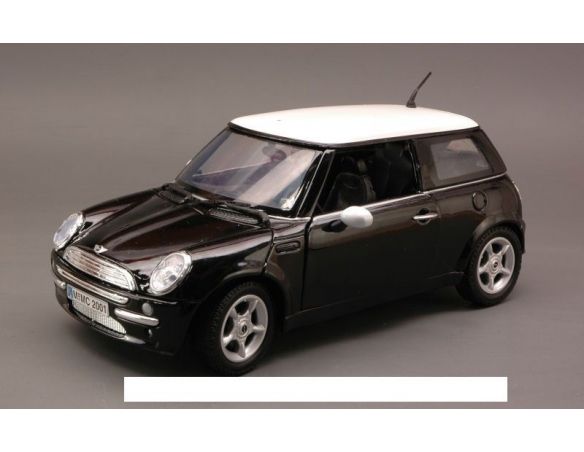 Motormax MTM73114BK MINI COOPER 2001 BLACK/WHITE 1:18 Modellino