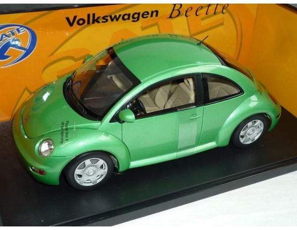 Auto Art / Gateway 01032 VW NEW BEETLE COUPE '98 VERDE 1/18 Modellino