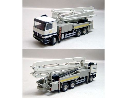 Conrad 4096 MERCEDES ACTROS 4 AXLES + SILOS 1/50 Modellino