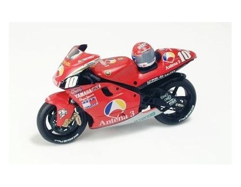 Ixo model RAB006 YAMAHA YZR ANTENA 3 2001 n.10 1/24 Modellino