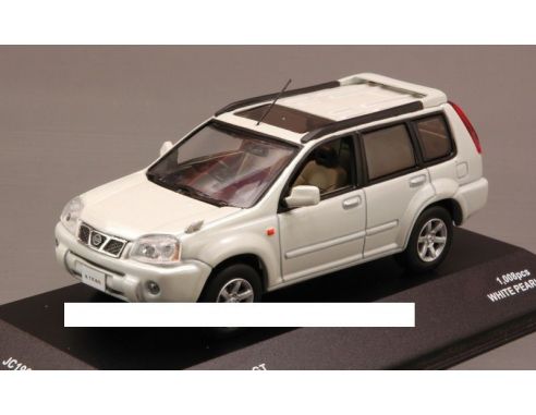 J-Collection JC19074WP NISSAN X-TRAIL GT 2005 WHITE PEARL 1:43 Modellino