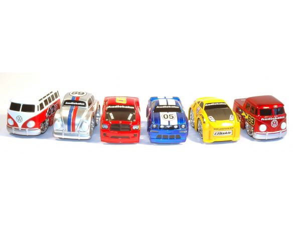 Jada 83020 CHUB CITY VW BUS WHITE RED 1/43 PULL Modellino