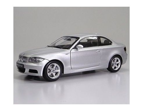 Kyosho KY8722S BMW 135 i COUPE' 2009 SILVER 1:18 Modellino