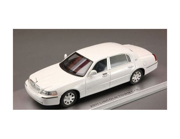 Luxury LX10156 LINCOLN TOWN CAR 2011 WHITE 1:43 Modellino