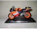 Guiloy GY12682 HONDA NSR 500 V.ROSSI '02 SCALA 1:18 Modellino