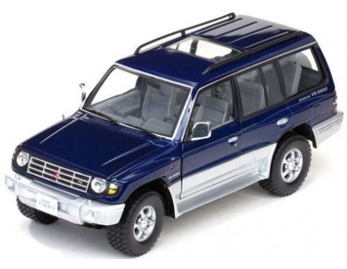 Vitesse 01223 MITSUBISHI PAJERO LONG 3.5 V6 1/18 Modellino