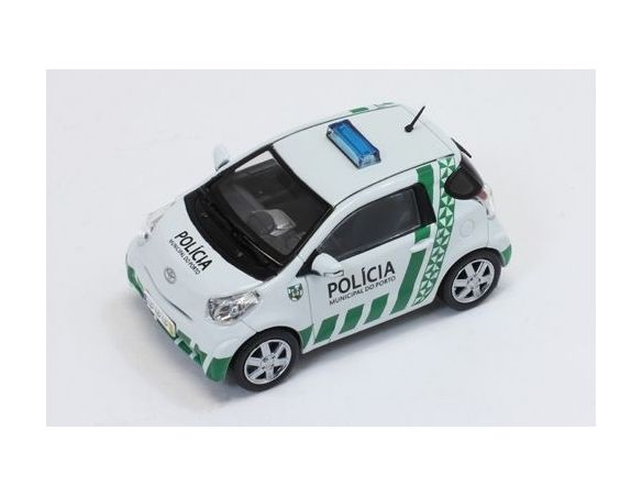J-Collection JC301 TOYOTA IQ POLICIA MUNICIPALE DO PORTO (PORTUGAL) 2013 1:43 Modellino