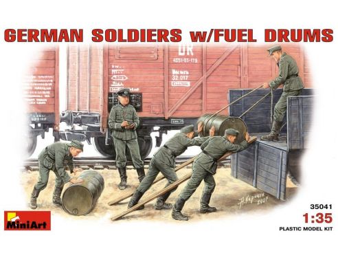 Miniart MIN35041 GERMAN SOLDIERS W/FUEL DRUM KIT 1:35 Modellino