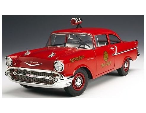 Highway 61 50544 CHEVY 150 1957 FIRE CHIEF 1/18 Modellino