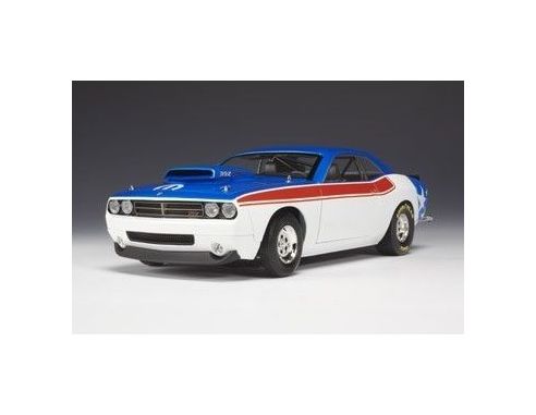 Highway 61 HGW50721 DODGE CHALLENGER S.STOCK CONCEPT'07 WHITE/BLUE/RED 1:18 Modellino