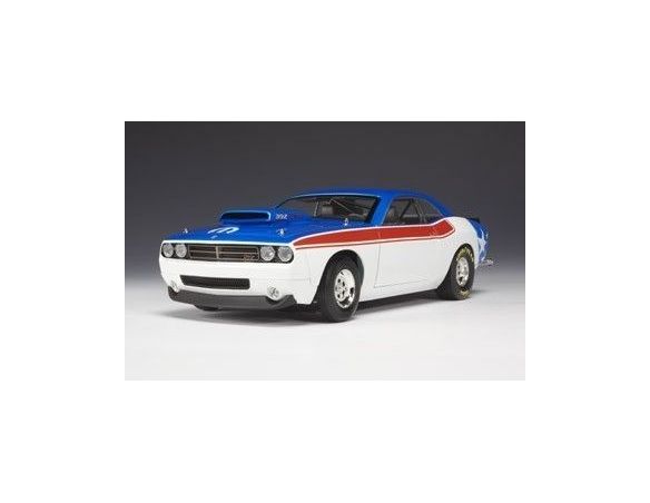 Highway 61 HGW50721 DODGE CHALLENGER S.STOCK CONCEPT'07 WHITE/BLUE/RED 1:18 Modellino