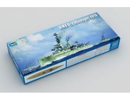 TRUMPETER 06705 HMS DREADNOUGHT 1915 Modellino