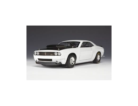 Highway 61 HGW50761 DODGE CHALLENGER SUP.STOCK '07 WHITE 1:18 Modellino