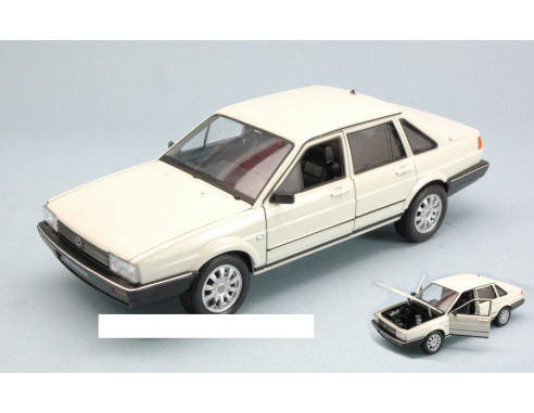 Welly WE4036 VW SANTANA 1981 WHITE 1:24 Modellino