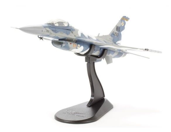 Hobby Master HA3808 F-16C FIGHTING FALCON BLOCK 32 1/72 Modellino